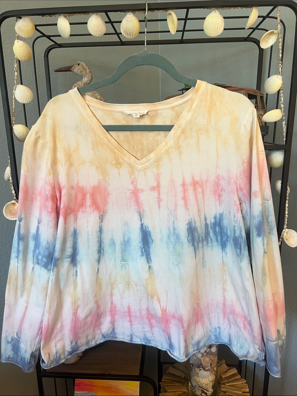 LIKE NEW Women's V-Neck Long Sleeve Tie-Dye Top - Multicolor